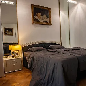  Appartement Basilica -quiet, Privat, Balcony, The Area